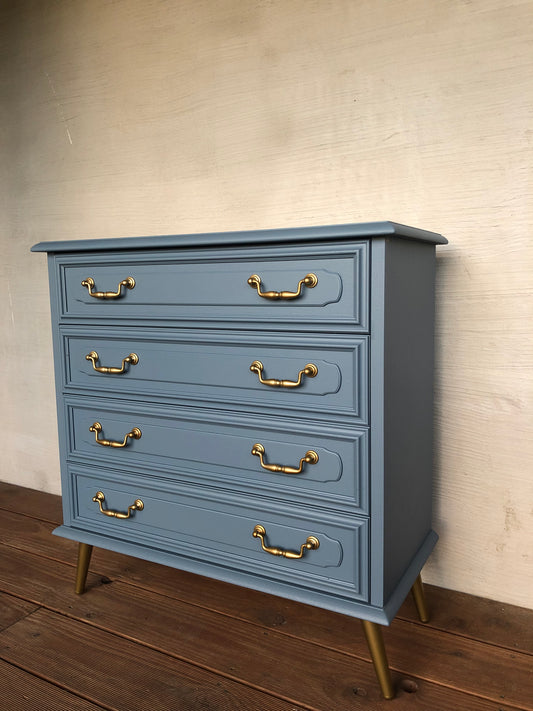 Blaue Vintage Kommode Mit Gold Akzenten