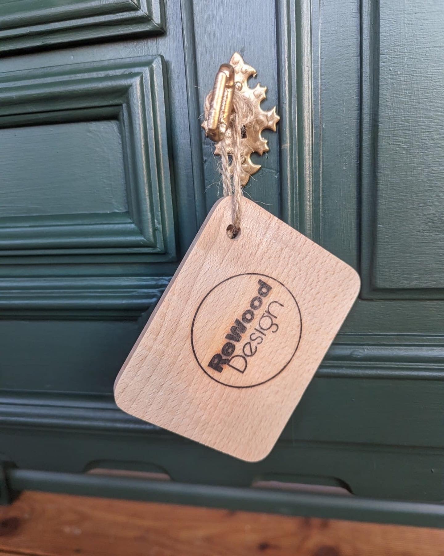 Green vintage dresser | Sideboard | Mid-century | Deer green | Side table with gold accents