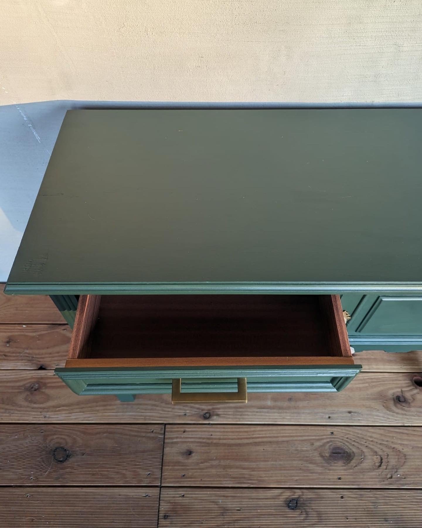 Green vintage dresser | Sideboard | Mid-century | Deer green | Side table with gold accents