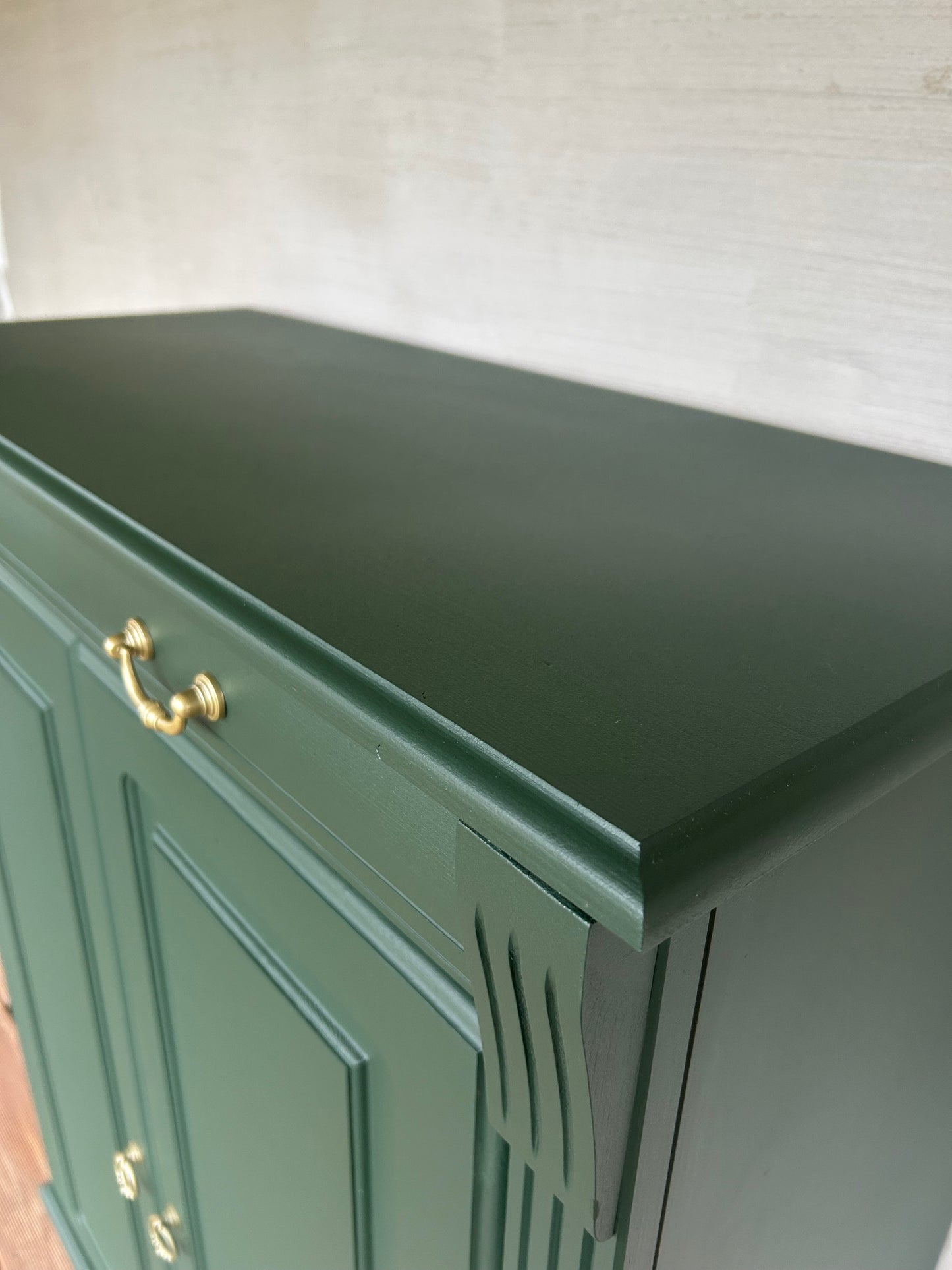 Grüner Vertiko – Stilvoll und individuell, Unikat - nachhaltiges Upcycling