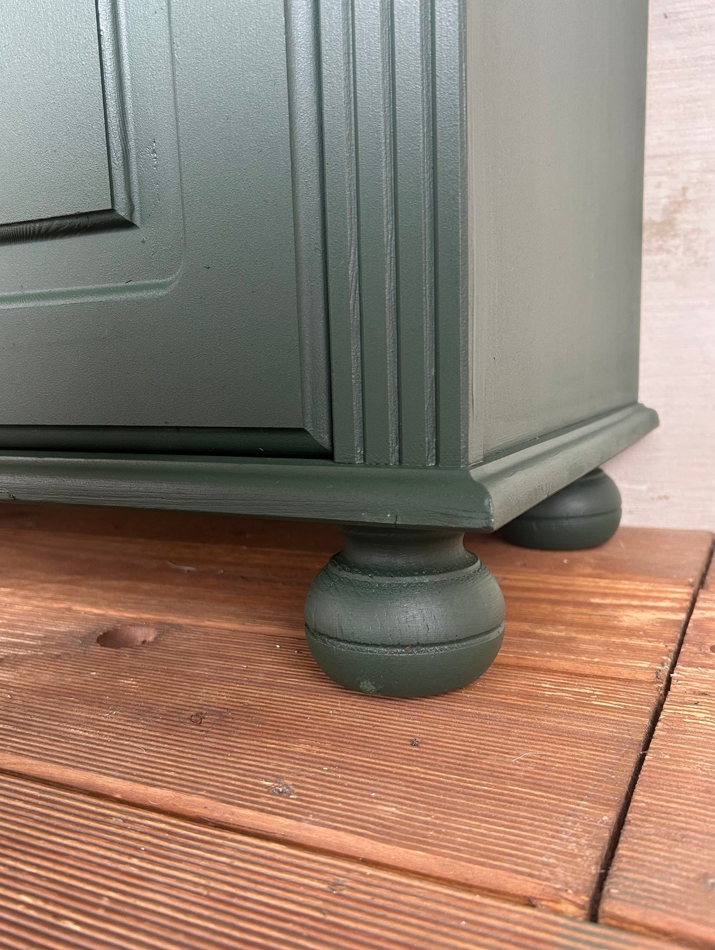 Grüner Vertiko – Stilvoll und individuell, Unikat - nachhaltiges Upcycling