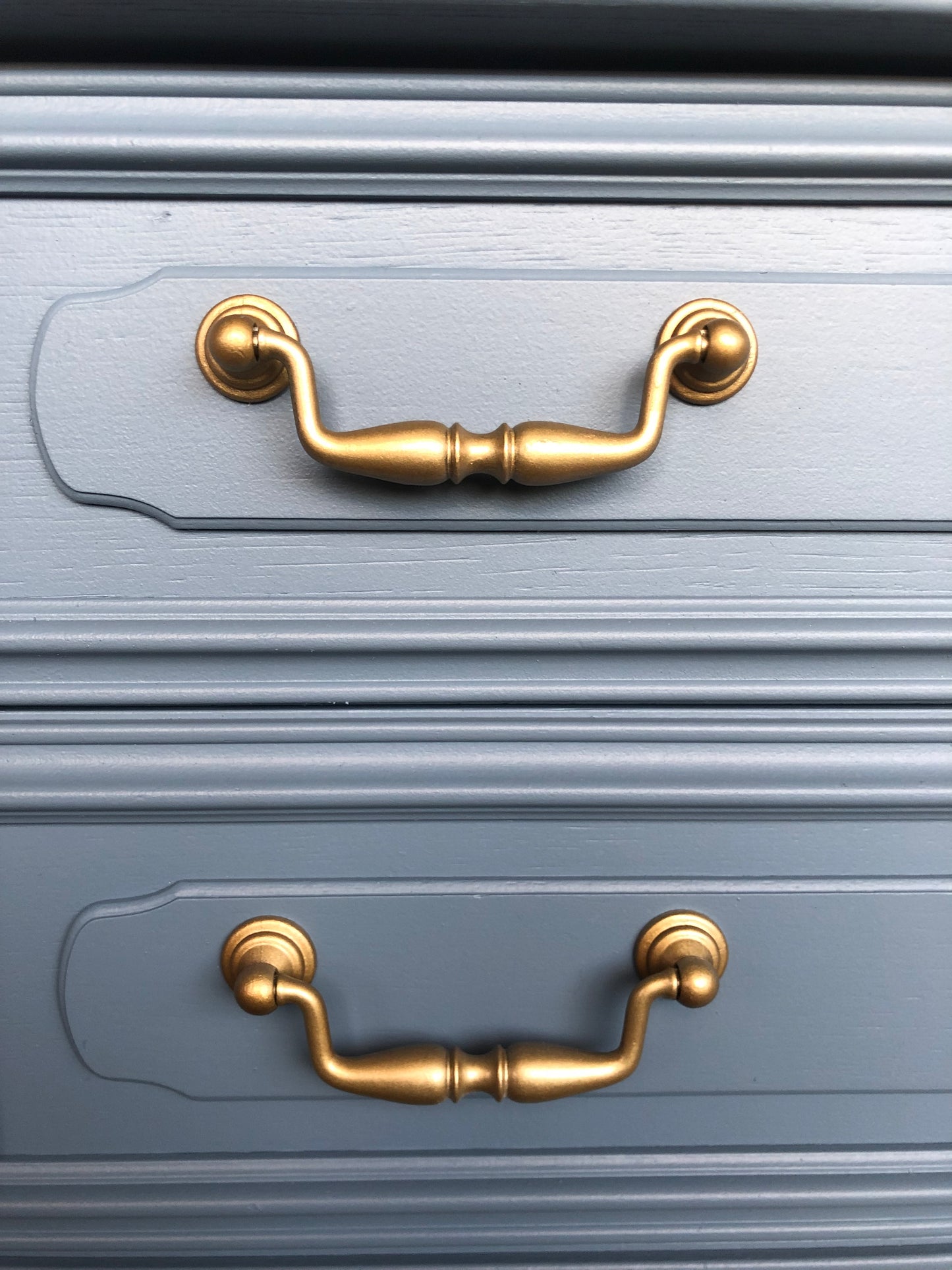 Blaue Vintage Kommode Mit Gold Akzenten