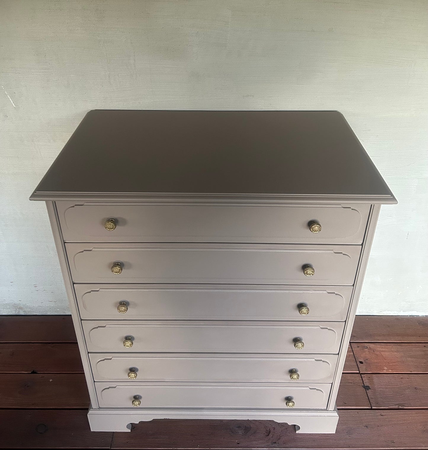 Beige vintage Kommode mit Gold Akzenten | vintage kommode | edle Kommode | Sideboard Beige | Unikat | Greige | Graue Kommode